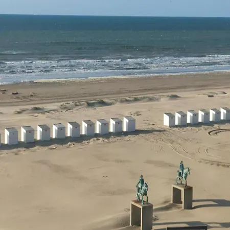 By Belgian Coast With Sea Views, Cleaning Included