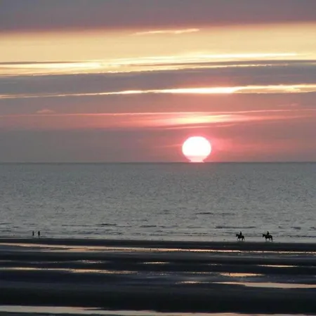 By Belgian Coast With Sea Views, Cleaning Included
