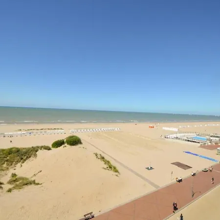 By Belgian Coast With Sea Views, Cleaning Included شقة أوستدوينكيرك